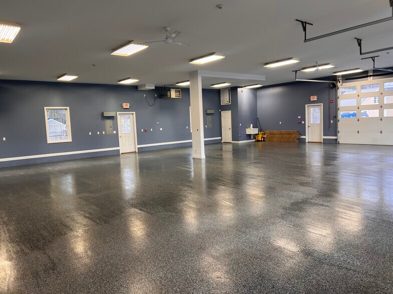 More Photos Of 55 Daniel Webster Hwy, Meredith Storefront Retail Office For Lease