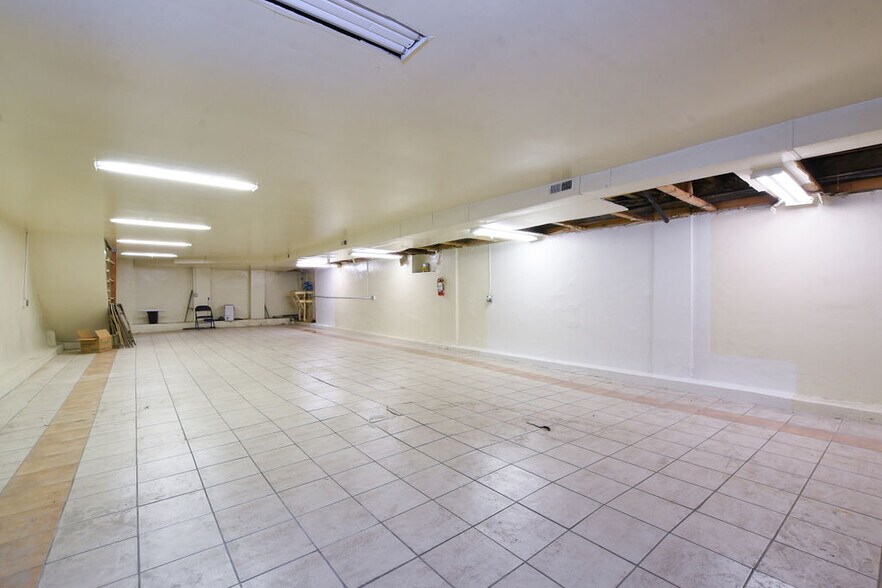 More Photos Of 3501 W Armitage Ave, Chicago Apartments For Lease