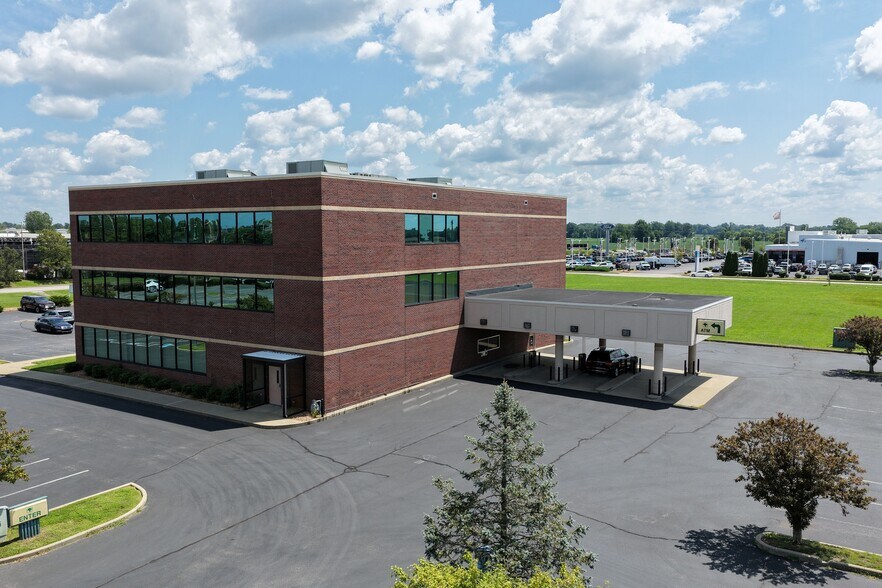 More Photos Of 300 Southtown Blvd, Owensboro Office For Lease