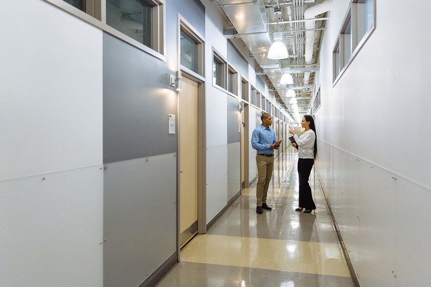 More Photos Of 5030 Broadway, New York Office For Lease