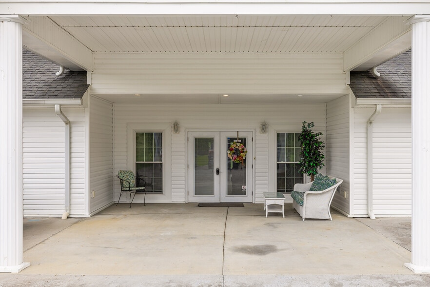 More Photos Of 419 Pin Hook Rd, Spring City Assisted Living For Sale