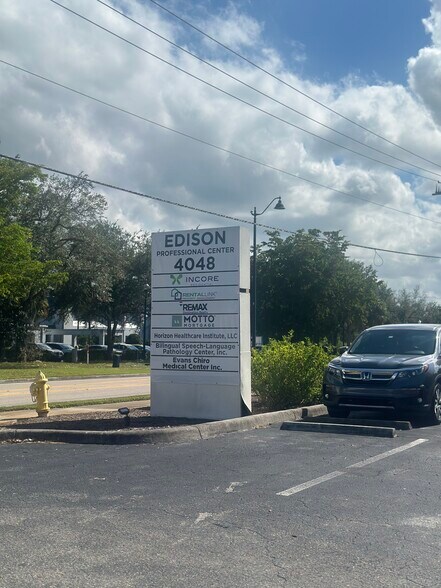 More Photos Of 4048 Evans Ave, Fort Myers Medical For Lease