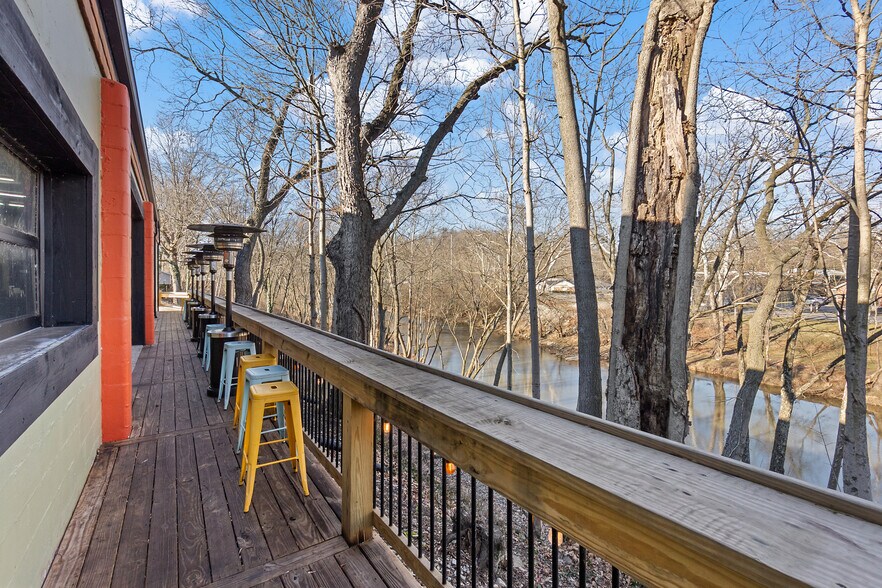 More Photos Of 97 E Main St, Batavia Office For Sale