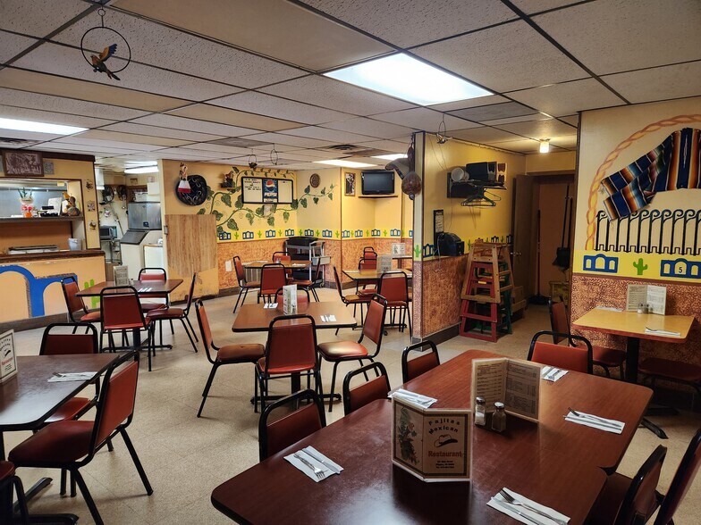 More Photos Of 101 Main St, Wiggins General Retail For Sale