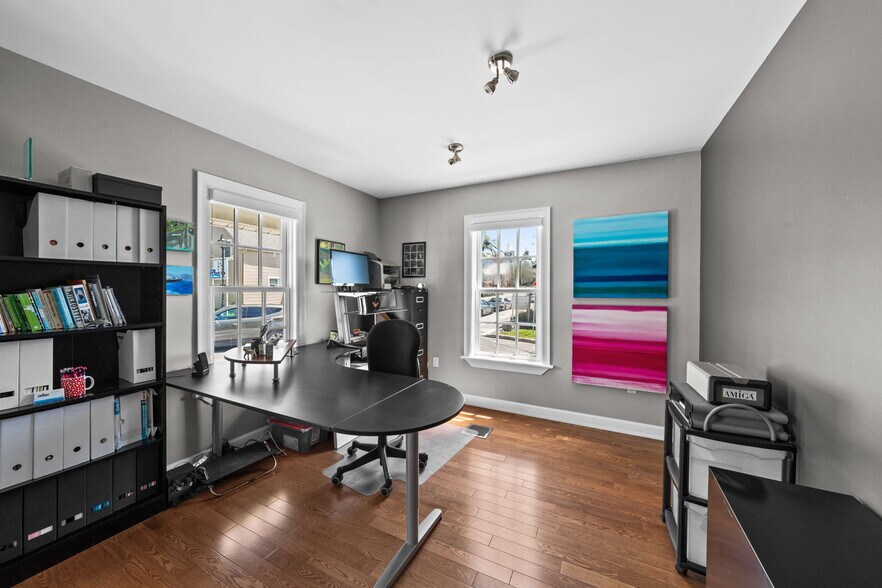 More Photos Of 5550 Manotick Main St, Ottawa Office Residential For Sale