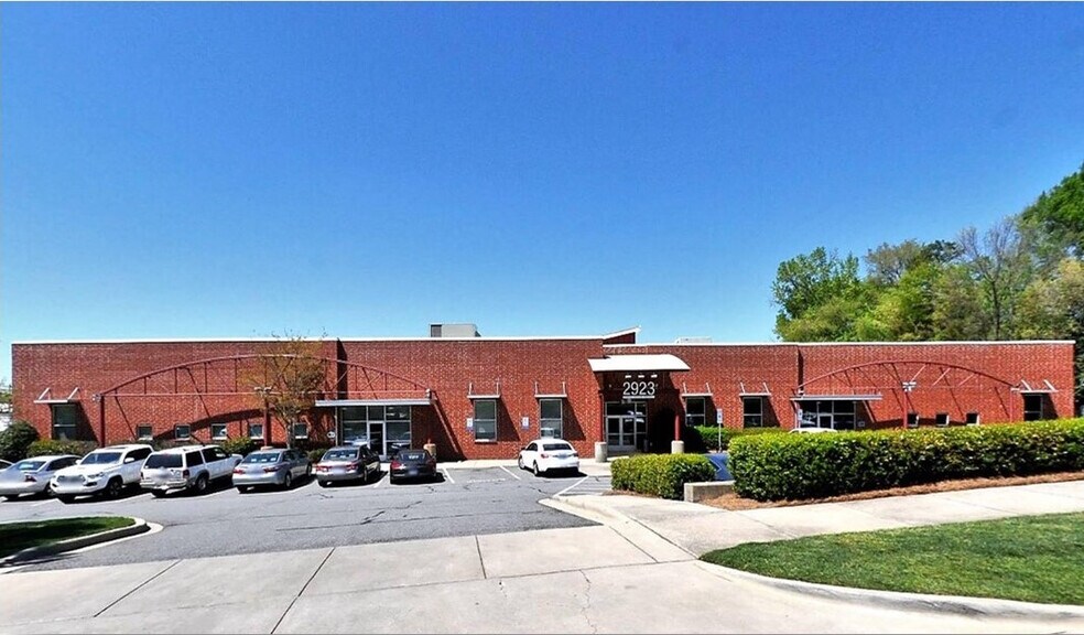 Primary Photo Of 2923 S Tryon St, Charlotte Office For Lease