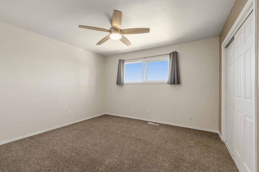 More Photos Of 1754 Kimberly Dr, Klamath Falls Multifamily For Sale