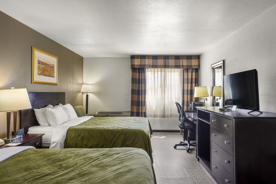 More Photos Of 3815 State Highway 119, Longmont Hotel For Sale