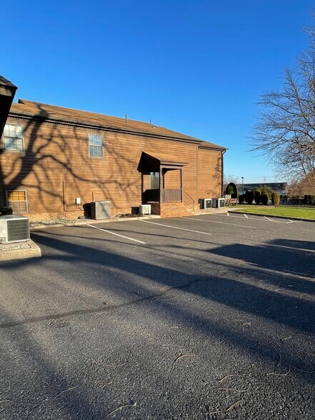 More Photos Of 1780 Swede Rd, Blue Bell Office For Sale