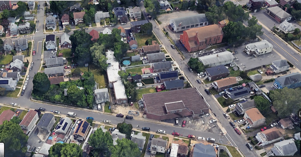 More Photos Of 292 E Smith St, Woodbridge Warehouse For Sale