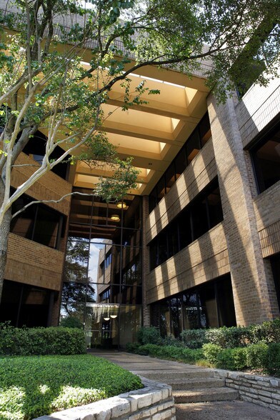 More Photos Of 14800 San Pedro Ave, San Antonio Office For Lease