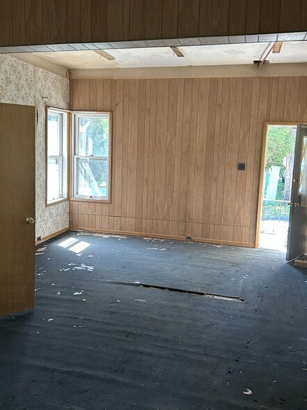 More Photos Of 19 N 4th St, Mahanoy City Religious Facility For Sale