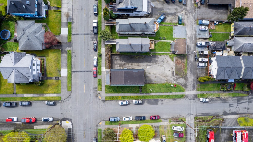 More Photos Of 2602 Grand Ave, Everett Office For Sale