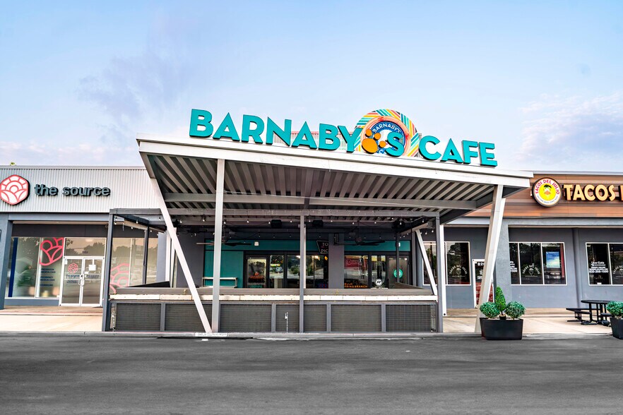 More Photos Of 8141 Long Point Rd, Houston Unknown For Lease