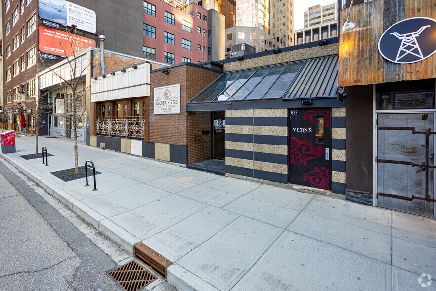Primary Photo Of 622 8 Av SW, Calgary Restaurant For Lease