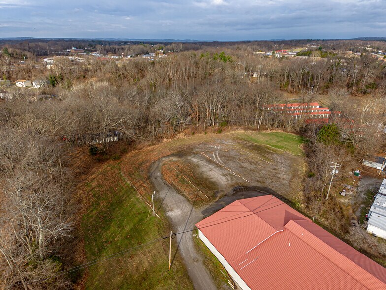 More Photos Of 1165 N Wilson Rd, Radcliff Freestanding For Lease