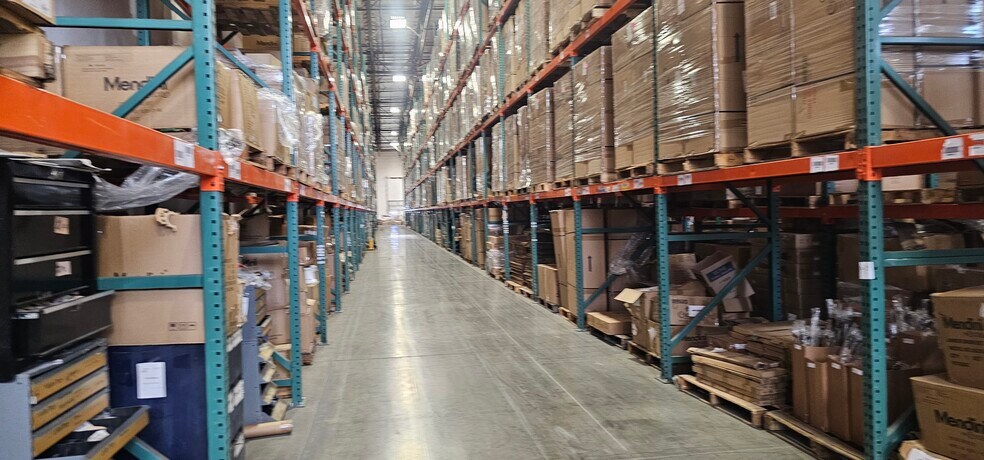 More Photos Of 27040 San Bernardino Ave, Redlands Distribution For Lease