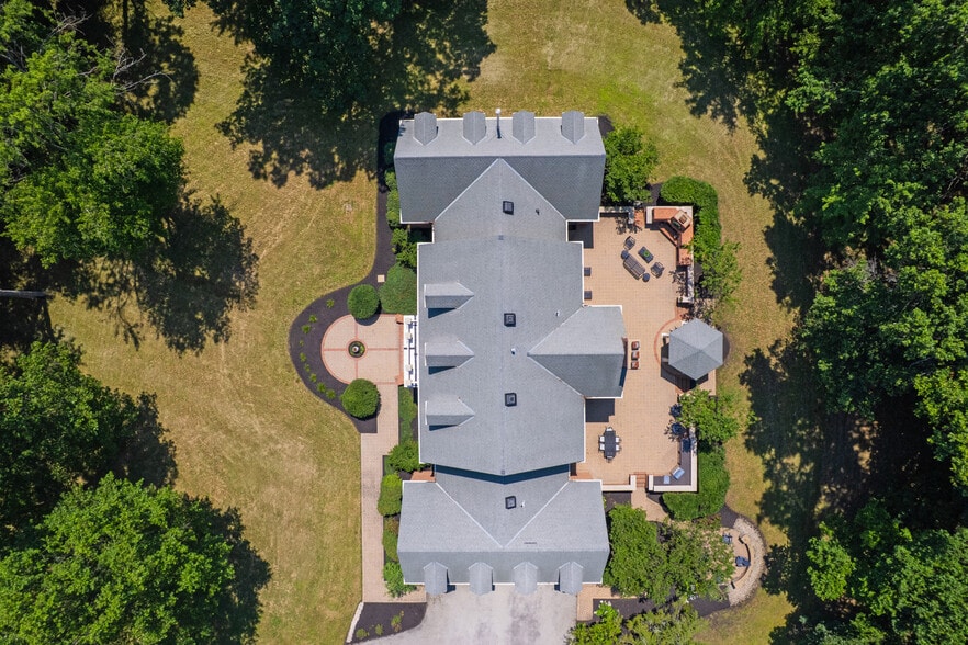 More Photos Of 5455 Plantation Rd, Sunbury Lodge Meeting Hall For Sale