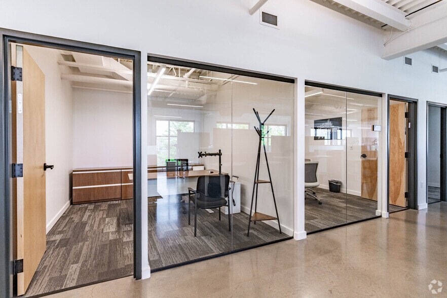 More Photos Of 4101 Charlotte Ave, Nashville Office For Lease