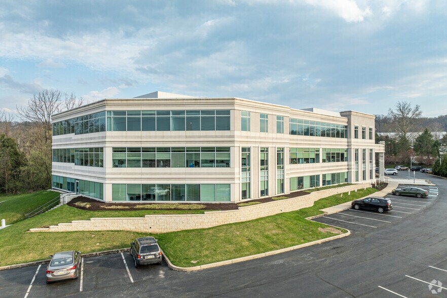 More Photos Of 100 Deerfield Ln, Malvern Office For Lease