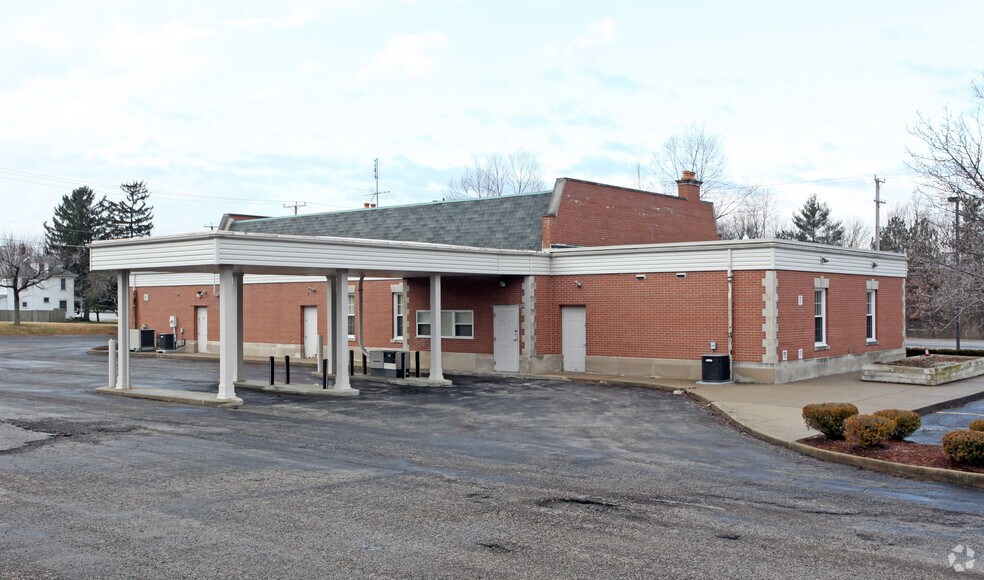 More Photos Of 39 Green Meadows Dr S, Lewis Center Office For Sale