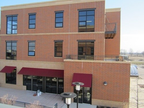 More Photos Of 2390 Esplanade Dr, Algonquin Office For Lease