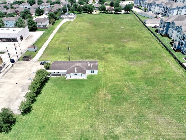 11515 N Sam Houston Pkwy E, Humble, TX 77396 Land For Sale