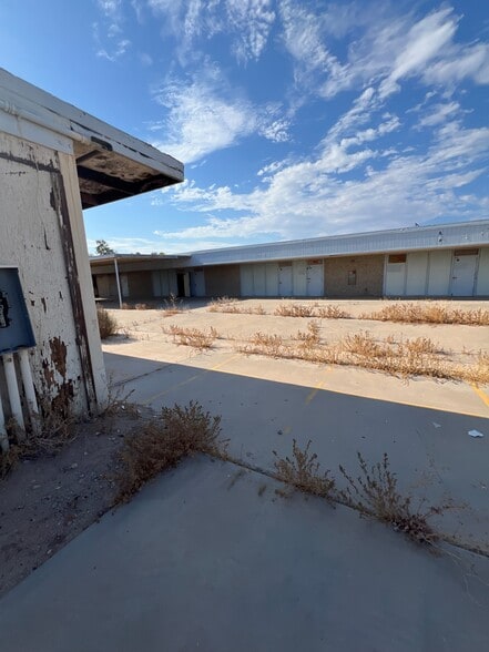 More Photos Of 401 S 3rd St, Blythe Religious Facility For Sale