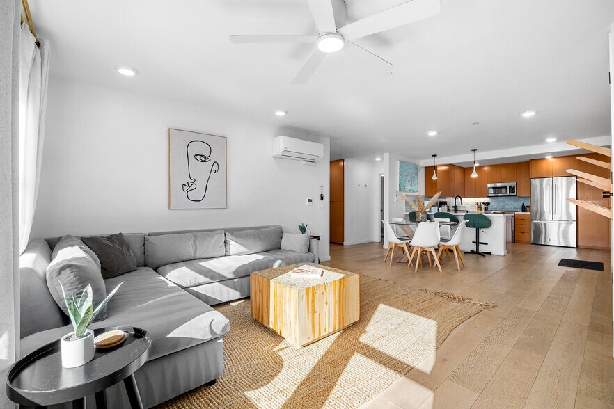 More Photos Of 208-210 Capitola Ave, Capitola Storefront Retail Residential For Sale