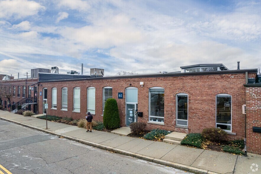 More Photos Of 59-85 Chapel St, Newton Office For Lease