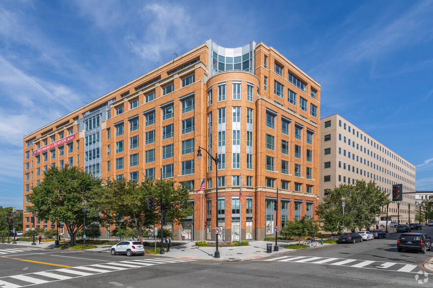 Primary Photo Of 601 New Jersey Ave NW, Washington Office For Lease