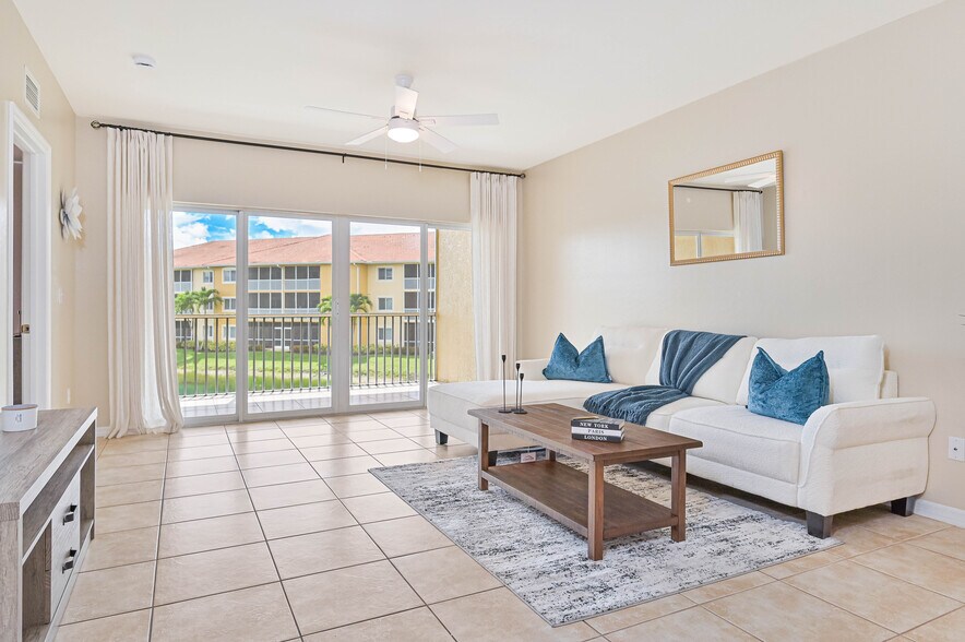 More Photos Of 10000-10030 Maddox Ln, Bonita Springs Apartments For Sale
