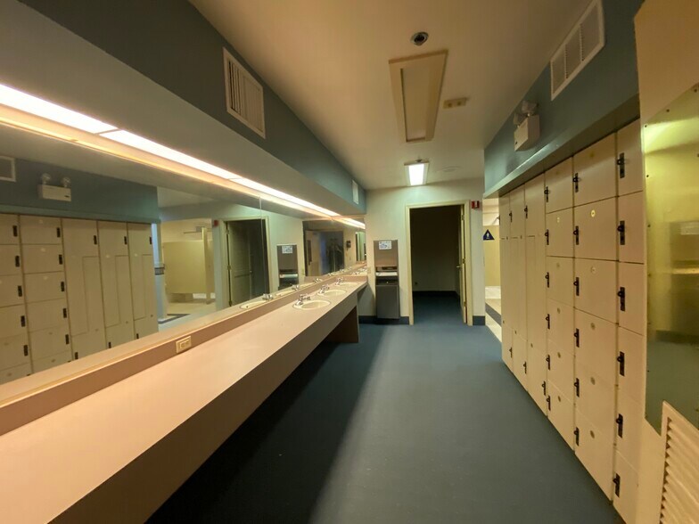 More Photos Of 1814-1816 Hillsdale Ave, San Jose Freestanding For Sale