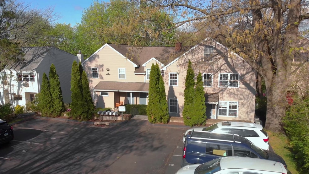 More Photos Of 76 Hope St, Stamford Apartments For Sale