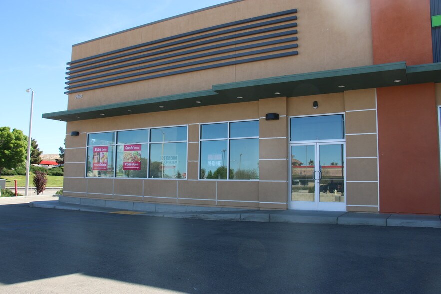 More Photos Of 2560 High Point Pky, Barstow Fast Food For Lease