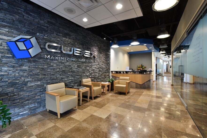 More Photos Of 1048 N 44th St, Phoenix Office For Lease