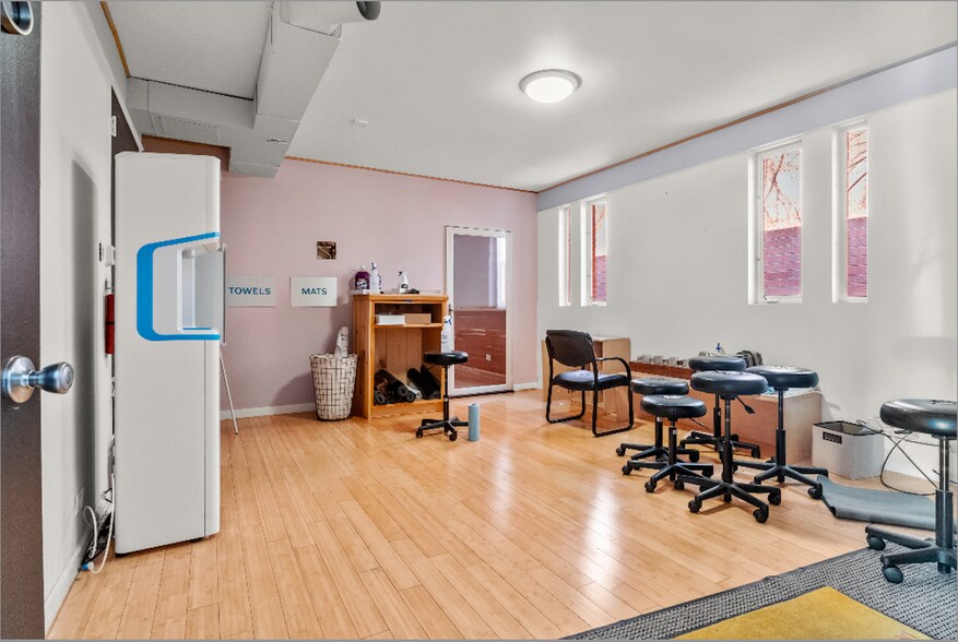 More Photos Of 1550 S Pearl St, Denver Medical For Sale
