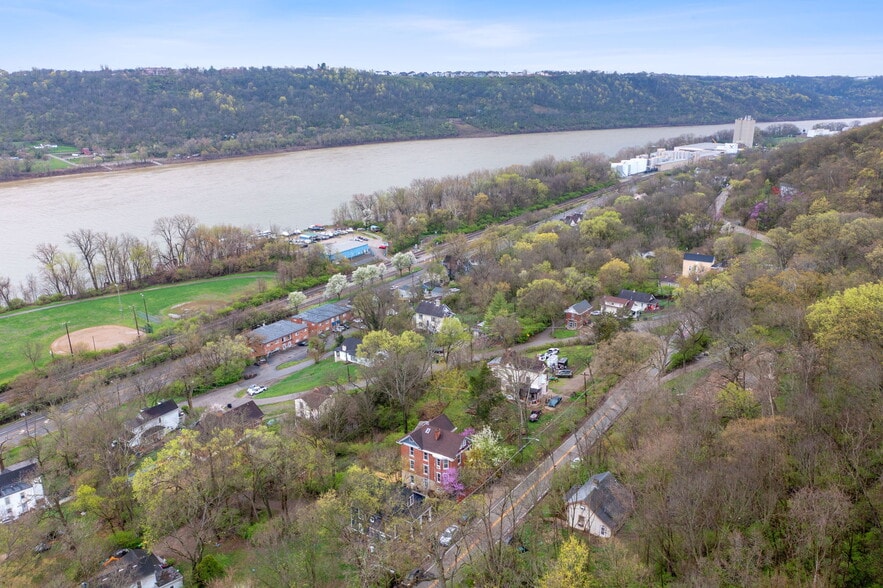 More Photos Of 3627 Hillside Ave, Cincinnati Multifamily For Sale