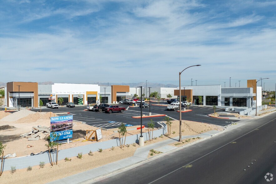 More Photos Of Rainbow Blvd Blue Diamond Blvd Blvd, Las Vegas Unknown For Lease