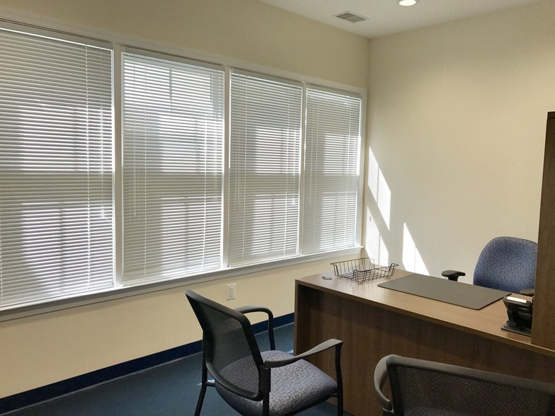 More Photos Of 333 Main St, Gaithersburg Office For Lease