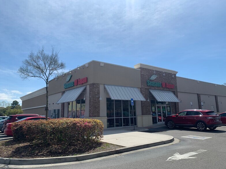 More Photos Of 1800 Victory Dr, Savannah Unknown For Sale