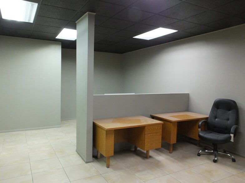 More Photos Of 44143-44147 20th St W, Lancaster Medical For Sale