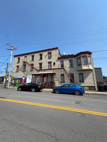 More Photos Of 1639 N Salina St, Syracuse Storefront Retail Residential For Sale