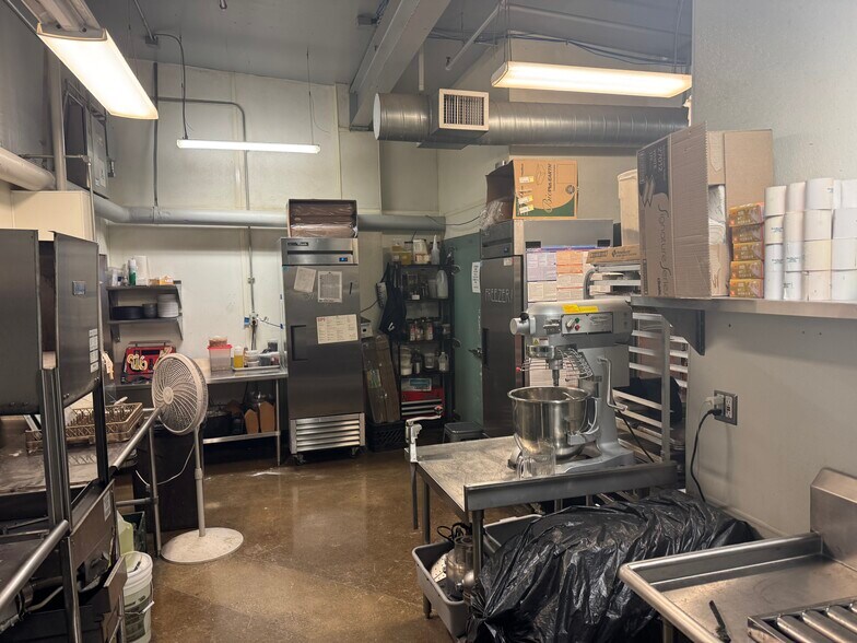 More Photos Of 16 Saint Lawrence Ave, Reno Freestanding For Lease