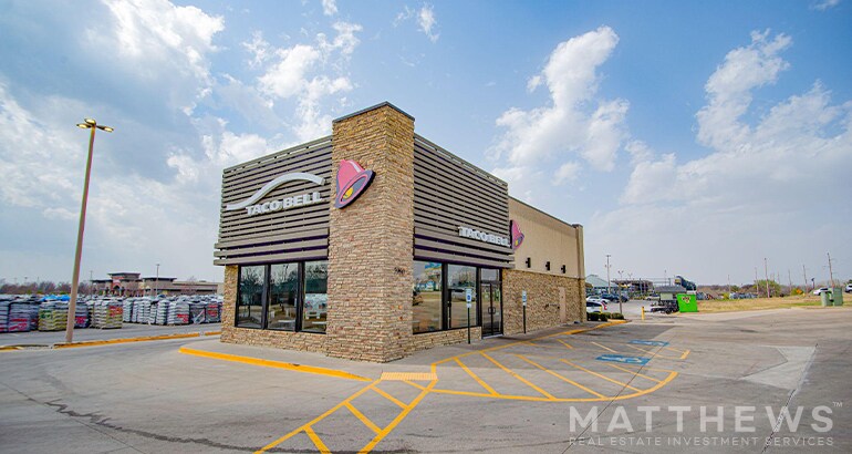 Primary Photo Of 7980 E 111th St, Bixby Fast Food For Sale