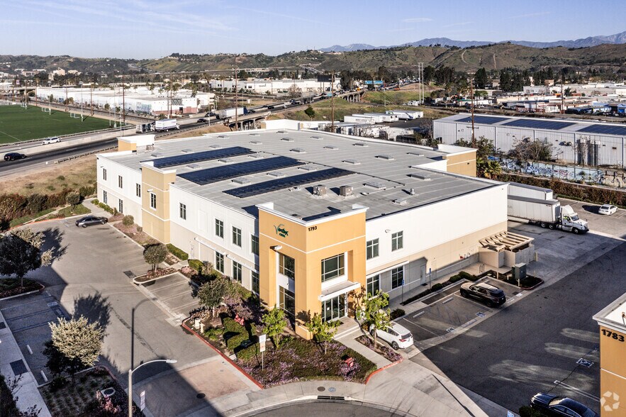 More Photos Of 1799 W 2nd St, Pomona Warehouse For Lease