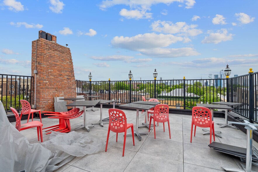 More Photos Of 3417 Park Ave, Weehawken Restaurant For Sale