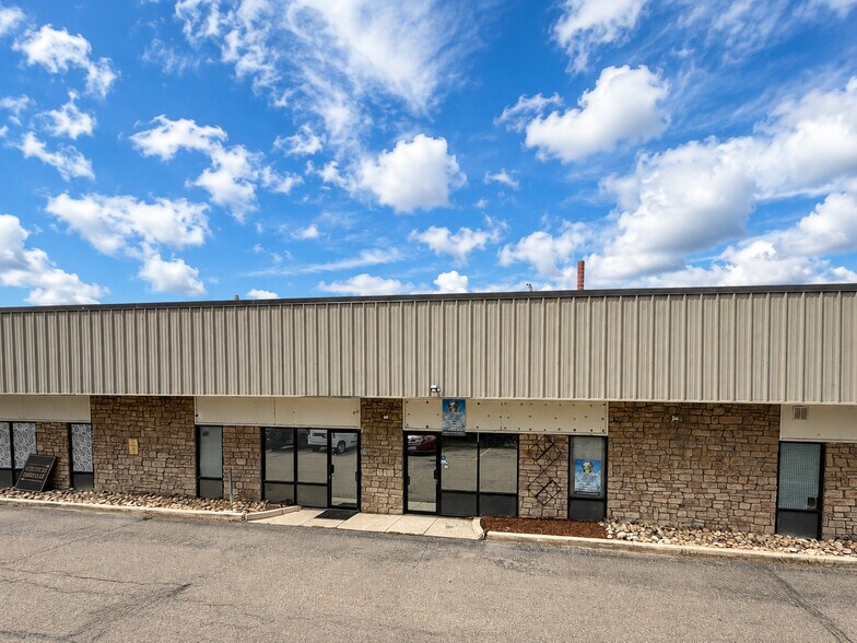 More Photos Of 2200 Chambers Rd, Aurora Warehouse For Sale