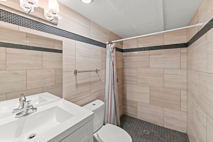 More Photos Of 940 York St, Vallejo Apartments For Sale