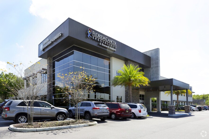 More Photos Of 403 S Kings Ave, Brandon Medical For Lease